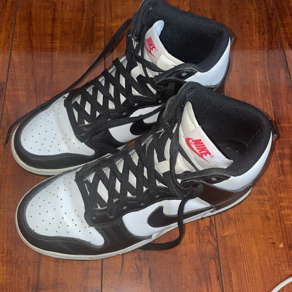 NIKE DUNKS